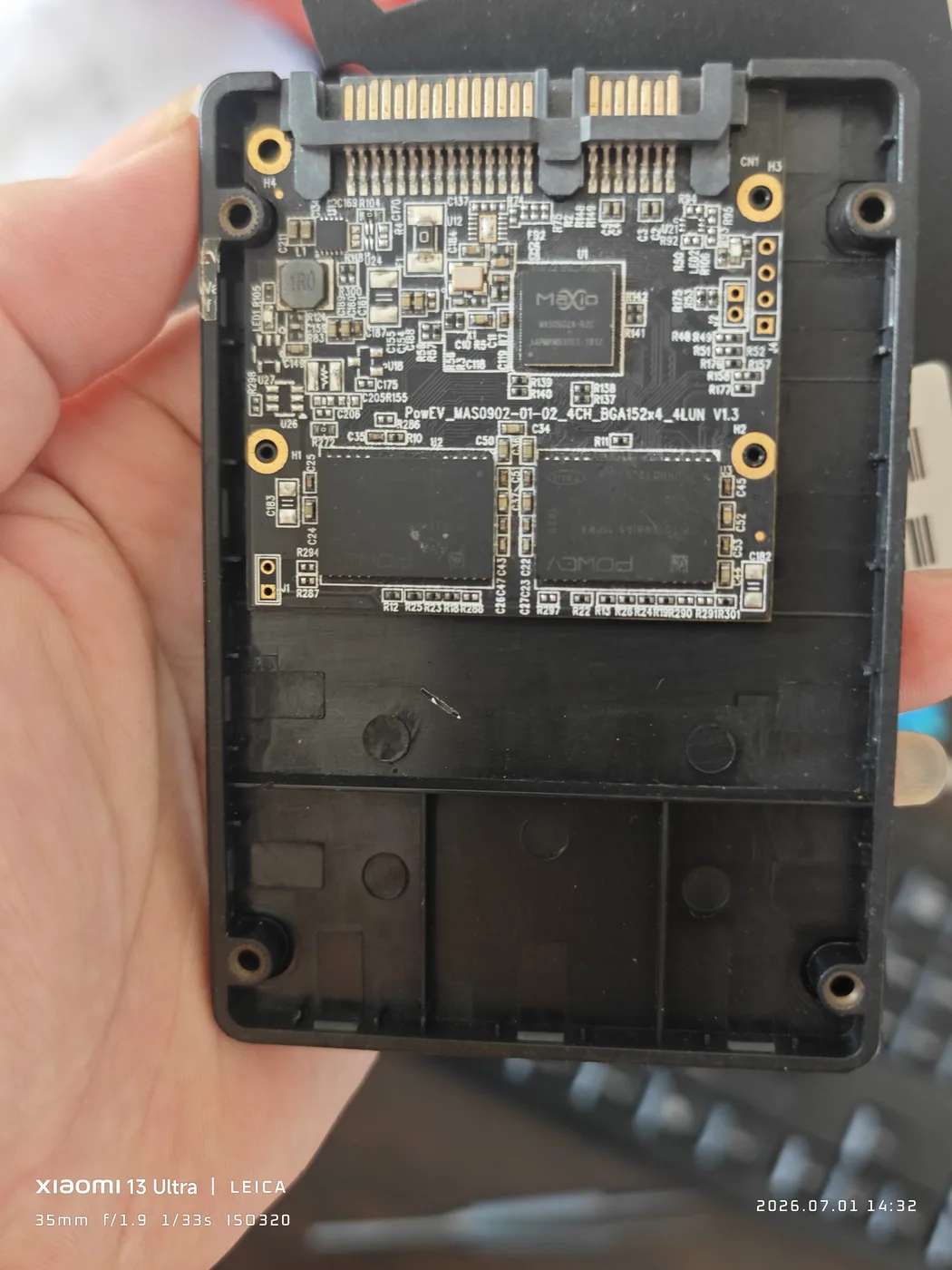拆盖：MAS0902 主控 + 双面焊满 4 颗颗粒